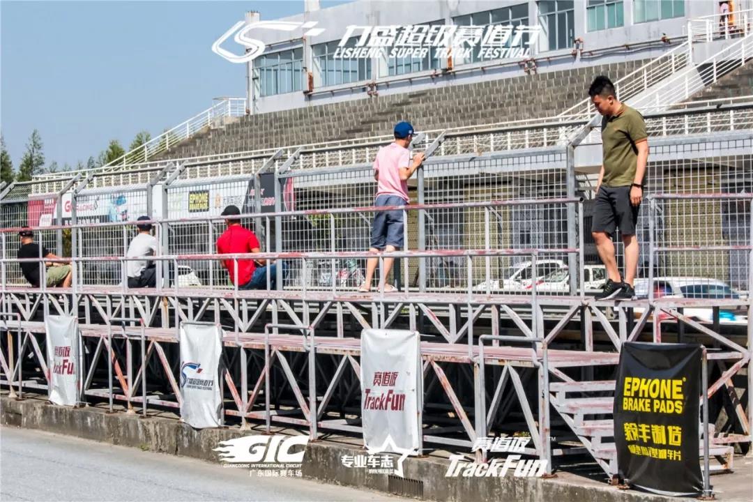 精彩纷呈球速超级赛道节与车友共度国庆